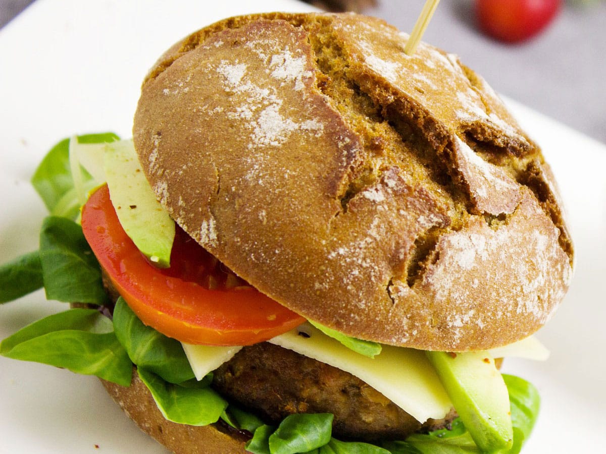 Einfaches und schnelles Rezept für einen leckeren Veggie-Burger